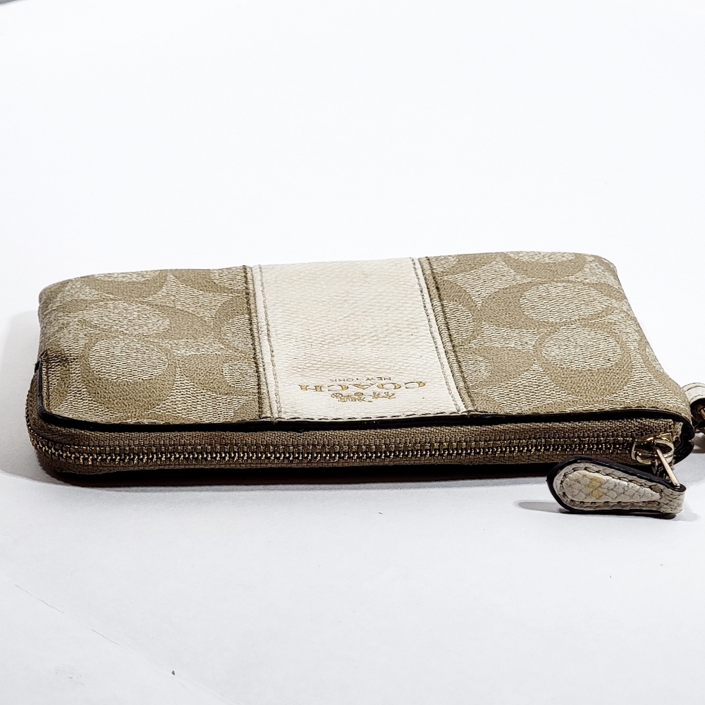 Coach Corner Zip Wristlet In Signature Ivory White Canvas - Picture 6 of 7